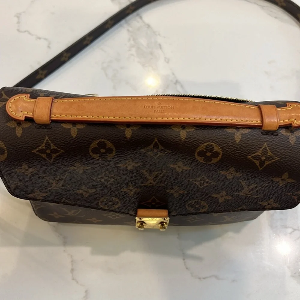 Louis Vuitton Pochette Metis monogram - Picture 2 of 9